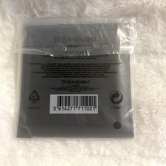 New Yves Saint Laurent Beaute Compact Mirror With a Protective Sleeve - Picture 5 of 6